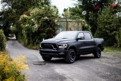 studio-ales-car-wrap-polep-aut-celopolep-polepaut-dodge-ram-black-mat-černa-matna-kpmf-4-scaled