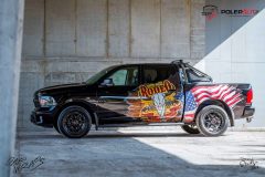 studio-ales-car-wrap-polep-aut-celopolep-polepaut-dodgeram-westerndesign-american-flag-6-scaled