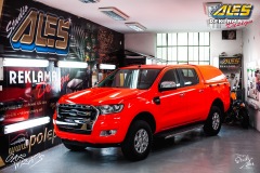 studio-ales-polep-aut-celopolep-hasici-fluorescentni-luminiscencni-fólie-RAL-3024-ford-ranger