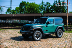 studio-ales-car-wrap-polep-aut-celopolep-vinyl-wrap-jeep-rubicon-oracal-fir-green-metallic-6