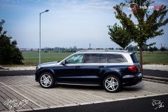 studio-ales-car-wrap-polep-aut-celopolep-polepaut-mercedes-gls-folie-na-auto-avery-dove-grey-3-scaled