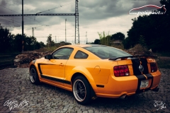 car-wrap-design-studio-ales-polep-aut-ford-mustang-pruhy-stripes-3