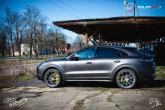 studio-ales-car-wrap-polep-aut-celopolep-polepaut-Porsche-Cayenne-Avery-dark-basalt-satin-1