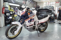 studio-ales-car-wrap-polep-aut-polepaut-rothmans-design-polep-na-motorku-honda-2_resize