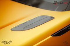 studio-ales-car-wrap-polep-aut-celopolep-polepaut-land-rover-velar-avery-energetic-yellow-satin-2